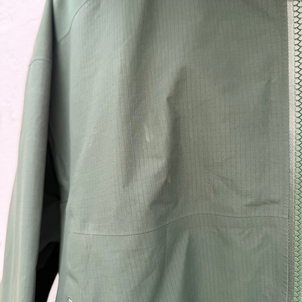 Arcteryx Beta Goretex Windbreaker Jacket