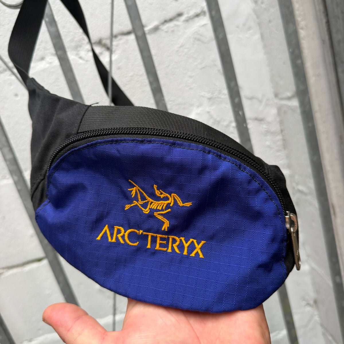 90s Arc’teryx side bag fanny pack