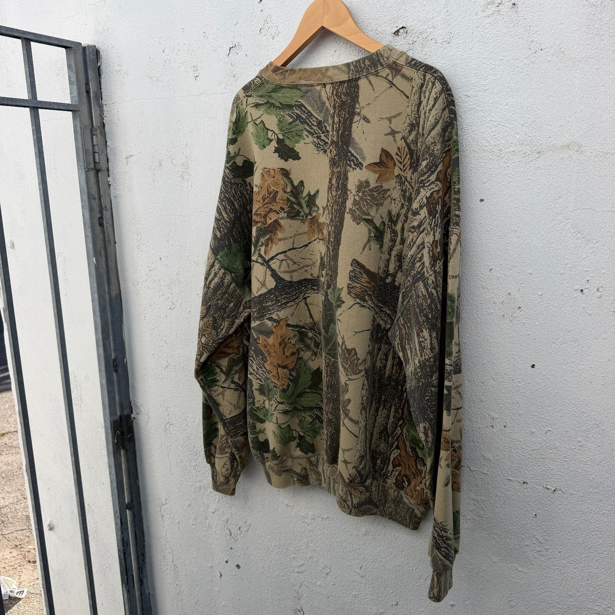 90s Camo Realtree Allover Print Sweatshirt